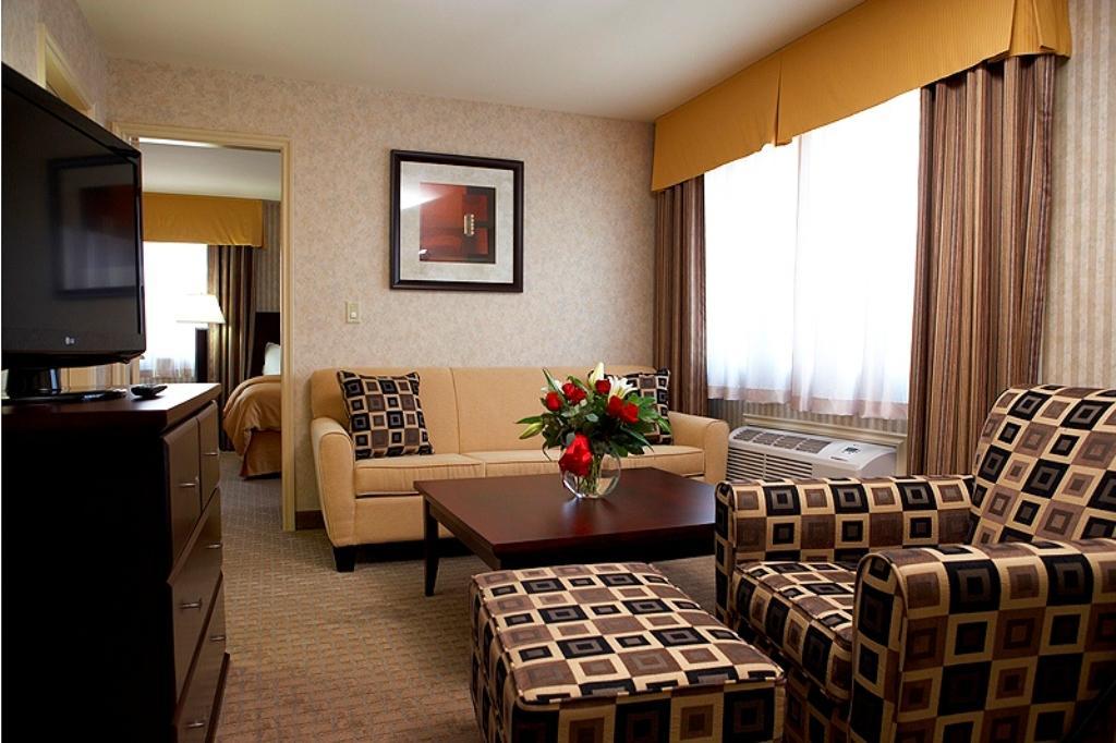 Quality Hotel & Suites Langley Værelse billede